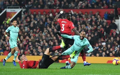 Click here to get Sports Mole 's daily email of previews and predictions for every major game! Manchester United. 46.9%. Draw. 16.9%. Arsenal. 36.2%.